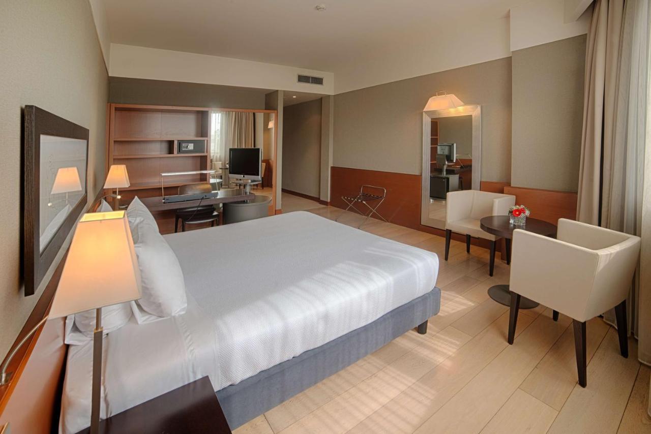 Nh Linate Hotel Peschiera Borromeo Bagian luar foto