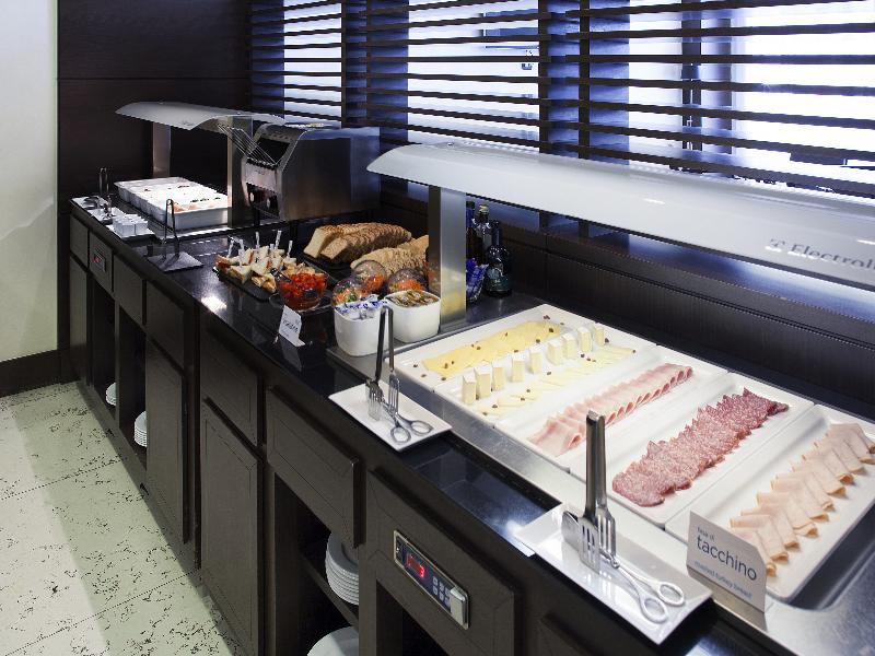 Nh Linate Hotel Peschiera Borromeo Bagian luar foto