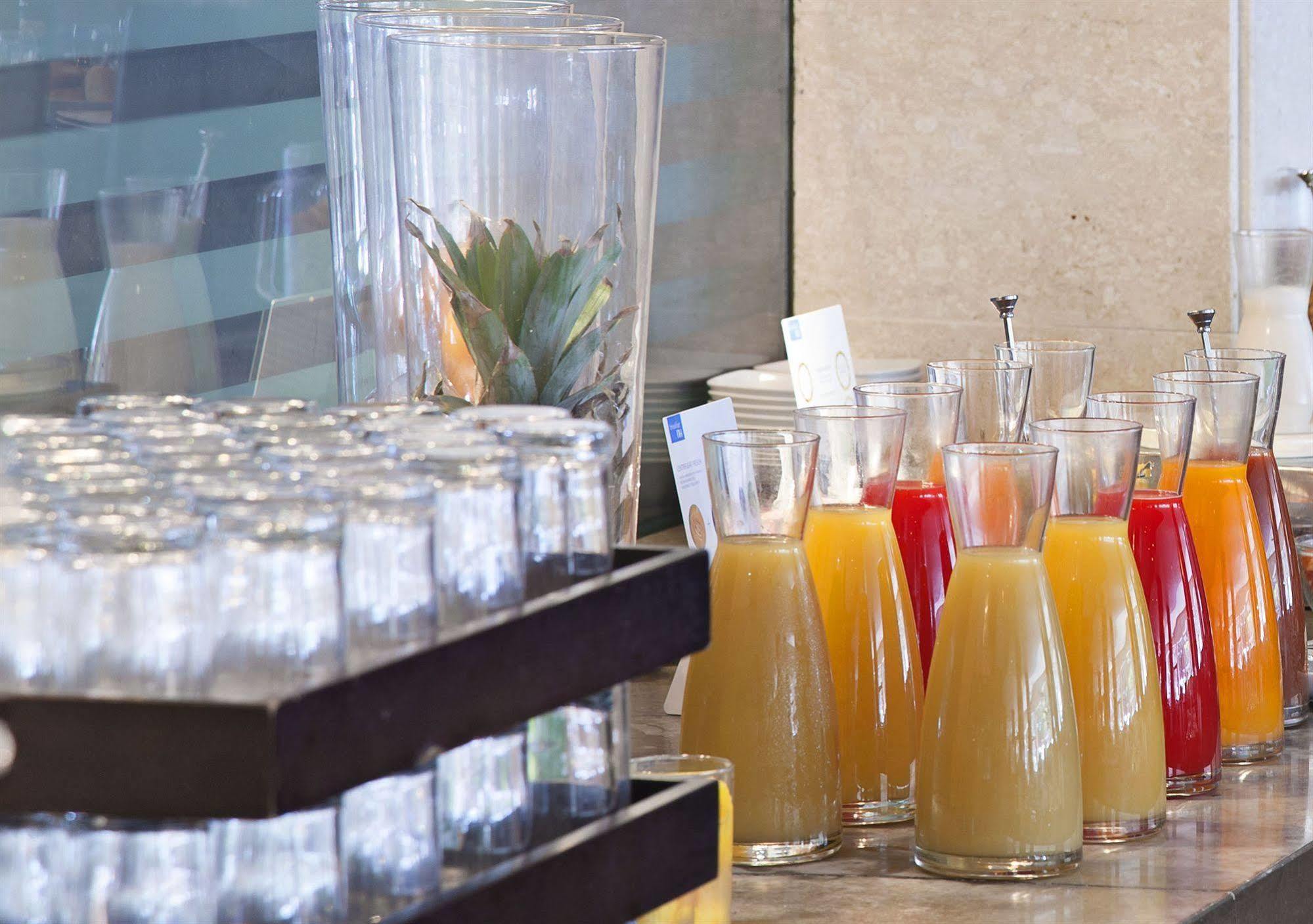 Nh Linate Hotel Peschiera Borromeo Bagian luar foto